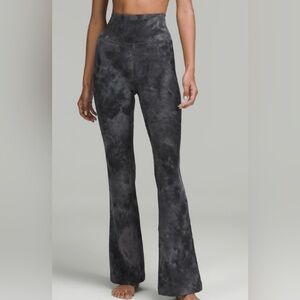 Lululemon Groove Super-High-Rise Flared Pant Nulu